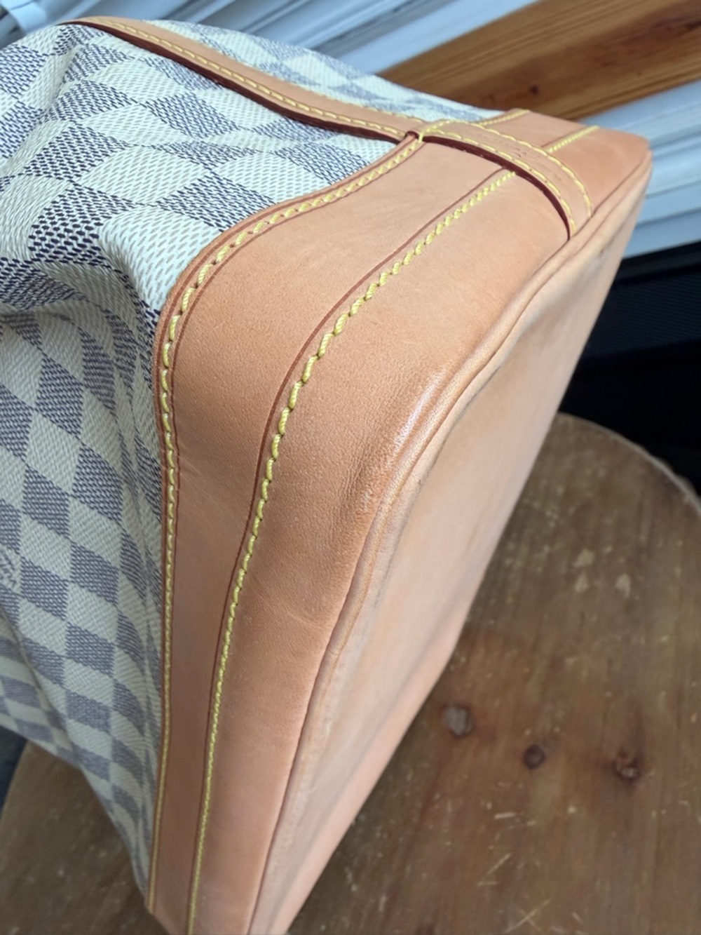 Louis Vuitton Noe GM in Damier Azur Drawstring Bucket Shoulder Bag - Picture 8 of 16